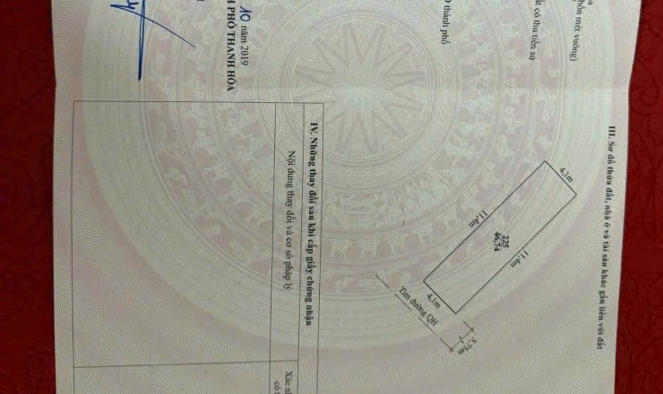 Nhà 3 tầng 1 tum, xây kiên cố, thiết kế đẹp mặt tiền rộng rãi